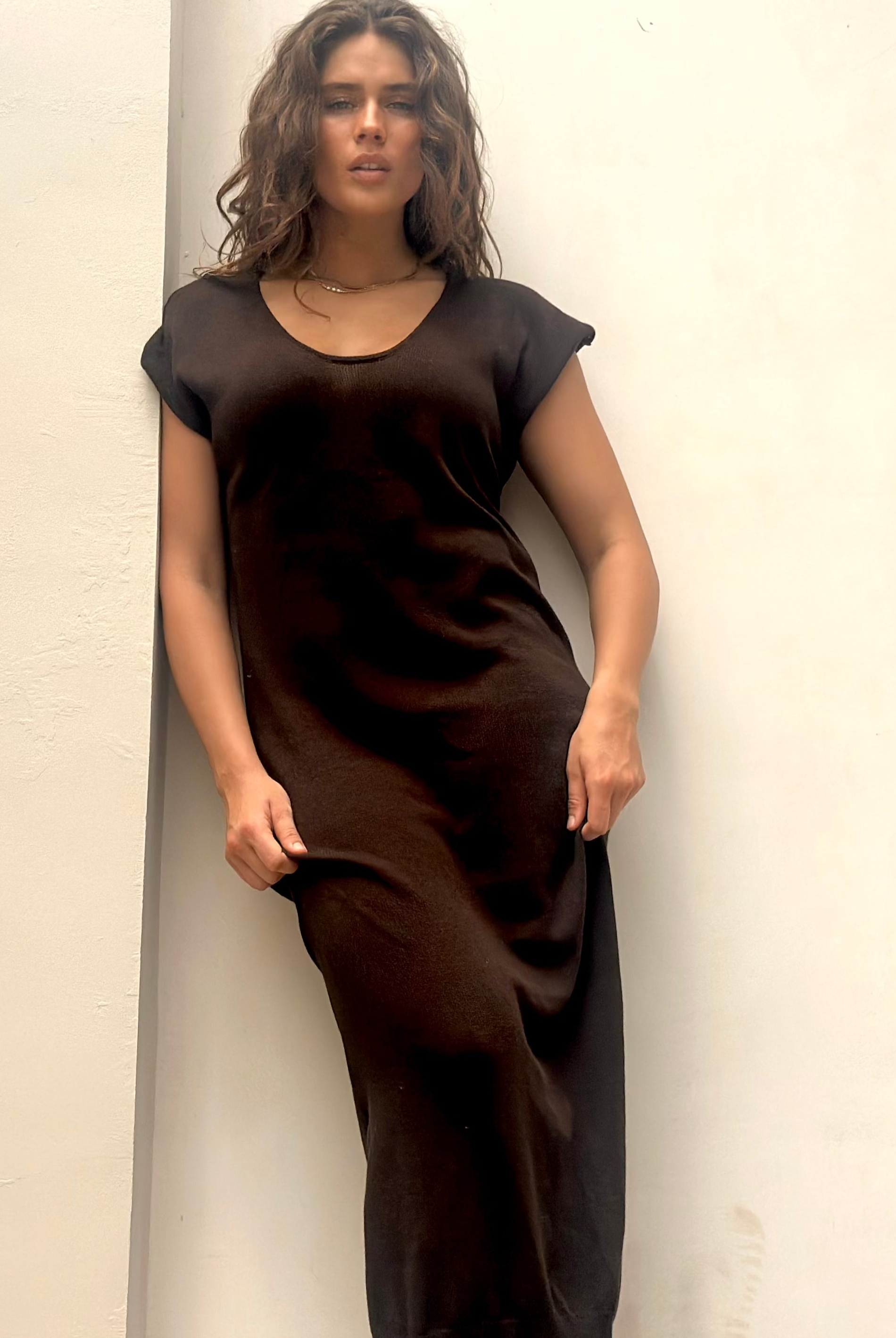 cotton-knit-midi-dress-chocolate