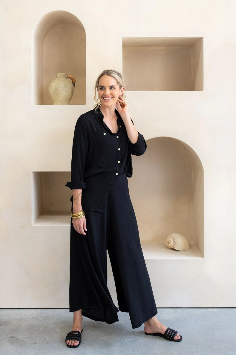 Fujette Black Blouse - Amira Collective